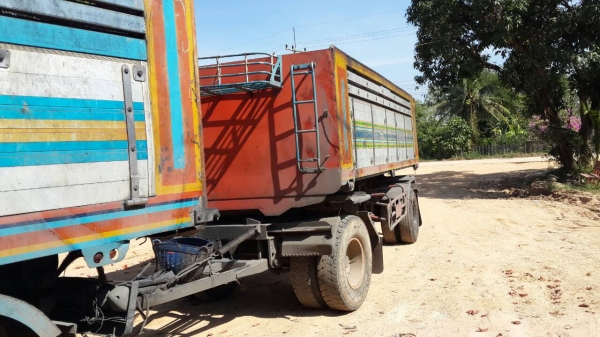 ขายดาวน์!!! รถบรรทุกพ่วง 18 ล้อ Hino FM3M ขายดาวน์!!! รถบรรทุกพ่วง 18 ล้อ Hino FM3M