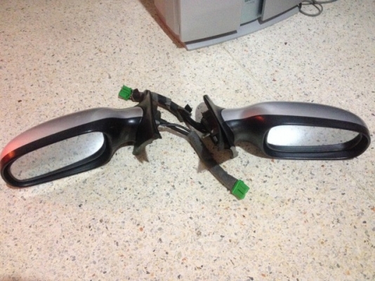 กระจกมองข้าง VOLVO S80  ปี 02  เก่าญี่ปุ่นสภาพสวย