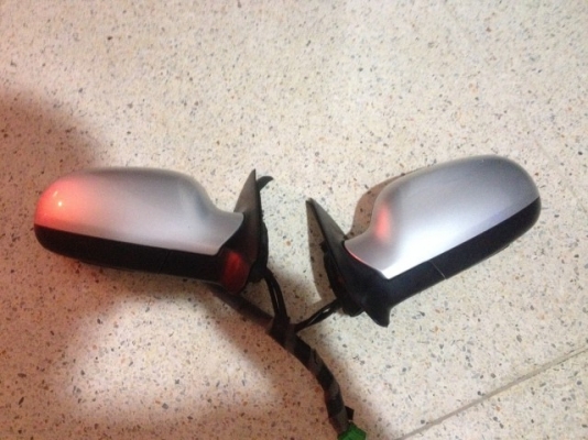 กระจกมองข้าง VOLVO S80  ปี 02  เก่าญี่ปุ่นสภาพสวย