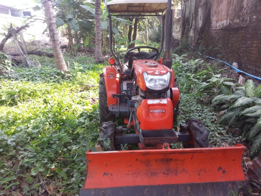 คูโบต้า KRT140 รุ่นท็อปยกล้อหลังได้...พร้อมใบมีดดันหน้า ผนา 3 พร้อมใช้งาน