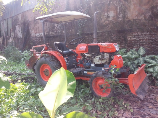 คูโบต้า KRT140 รุ่นท็อปยกล้อหลังได้...พร้อมใบมีดดันหน้า ผนา 3 พร้อมใช้งาน