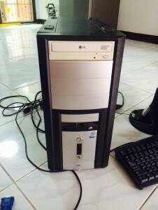 คอมพิวเตอร์ ตั้งโต๊ะ