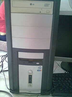 คอมพิวเตอร์ ตั้งโต๊ะ