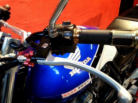 T&amp;T BIKE RAMA2 ขายถูกที่สุดคับ 79500 ฿HONDA CB400 V-TEC2เอกสารครบทุกฉบับ ปี2003 ราคาเล้าใจ เทคเปิดทุกเกียร์