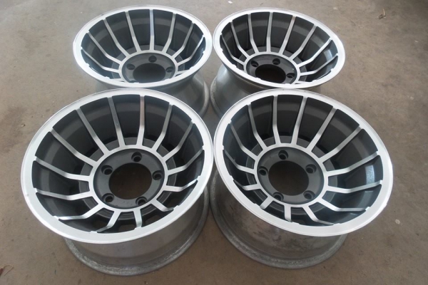 Enkei baja japan 15x8.5 Et-22 5/139  11900บาท พร้อมส่ง 081-7570077