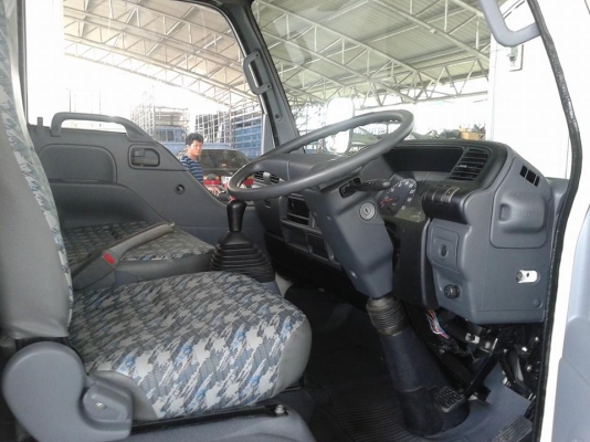 ขายรถ 4 ล้อ หัว+คัชซี ISUZU NKR 120 แรงม้า ปี 2551/2008 สภาพสวยทั้งภายใน ภายนอก เครื่องดี พร้อมใช้ สนใจ สอบถามเพิ่มเติมได้ที่ 081-4825911 คุณ พิมพ์ใจ 085-0097969 คุณ รุ่ง