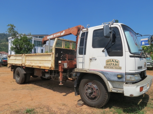 รถบรรทุก Hino ติดเครน รถบรรทุก Hino ติดเครน