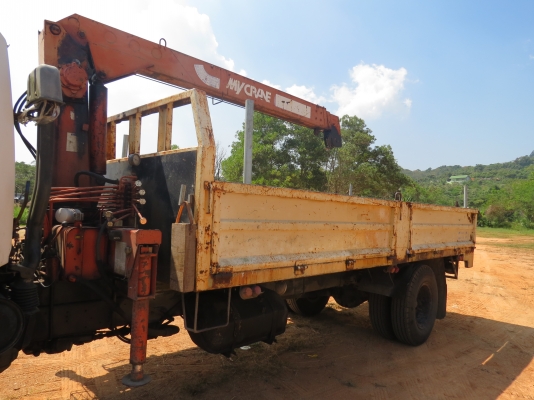 รถบรรทุก Hino ติดเครน