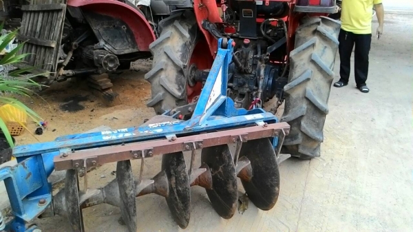 ขายรถไถ KUBOTA L2808 พร้อมอุปกรณ์หน้าหลัง รถไร่สภาพเดิมๆ