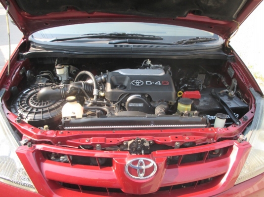 INNOVA 2.0 V เครื่อง ดีเซล เกียร์ออโต้