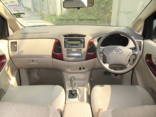 INNOVA 2.0 V เครื่อง ดีเซล เกียร์ออโต้