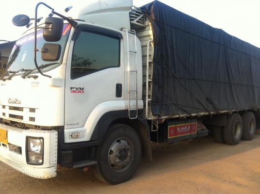 ขายถูกเปลี่ยนสัญญาผ่อนต่อ  ISUZU FVM 300