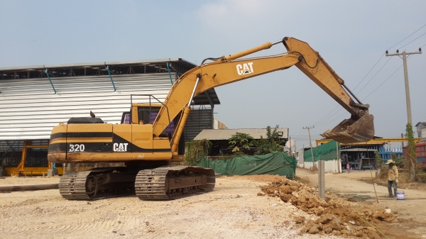ขาย cat 320 v 2