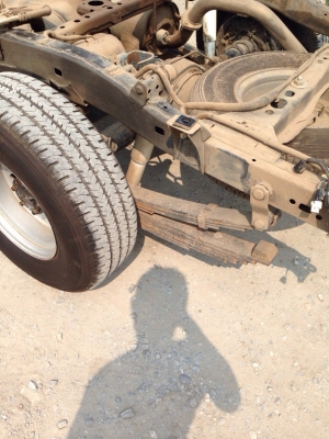 เพลาลอยวีโก้พร้อมเเหนบล้อกระทะกลึงยางใหม่โช้คเพลากลางอุปกรณ์ครบทุกอย่าง ใส่มาไม่ได้ใช้งานเลย ติดต่อ 081-6571322 เวศ