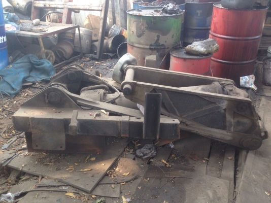 ขายชุดกระบอกดั๊มใส่รถ10ล้อ สภาพดีใช้งานได้เลยไม่ต้องซ่อม