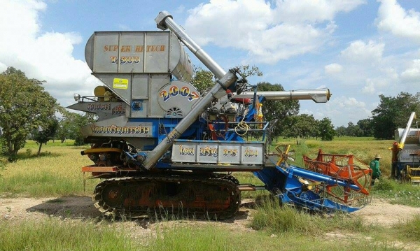 ขายรถเกี่ยวข้าวไทยเจริญการช่าง ขายรถเกี่ยวข้าวไทยเจริญการช่าง