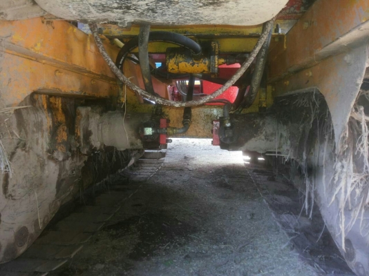 ขายรถเกี่ยวข้าว เจ้าช้างไวไฟ  850000 บาท