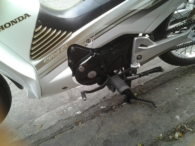 เวฟ125iตาทเท้าปี54