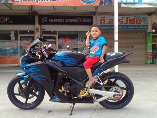 ขาย ฮอนด้า CBR 250 ABS สีดำ ปี 56 ตัวท็อป สภาพสวย ๆ ราคา เบา ๆ ขาย ฮอนด้า CBR 250 ABS สีดำ ปี 56 ตัวท็อป สภาพสวย ๆ ราคา เบา ๆ