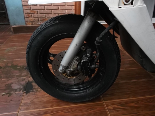 รถป๊อป ยามาฮ่า เครืองติดขี่ได้ปกติ สตาร์ทเท้ามือต้องไปเช็คเอา(ตอนนี้ยางหลังแตก)3500