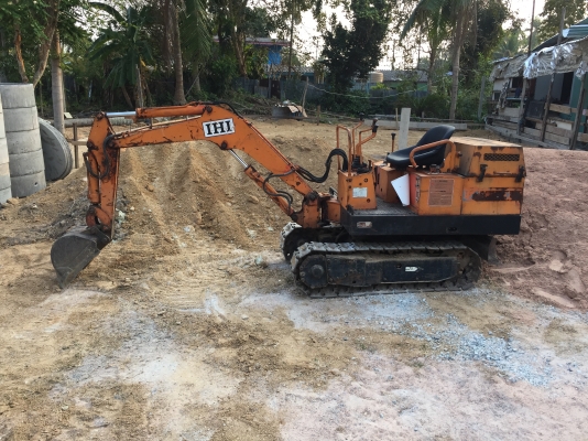 ขายแบคโฮ จิ๋ว เอาไว้สำหรับขุดหลุมเสา ที่แคบๆ วางท่อ ปะปา   ใช้งานได้ ปกติทุกอย่าง