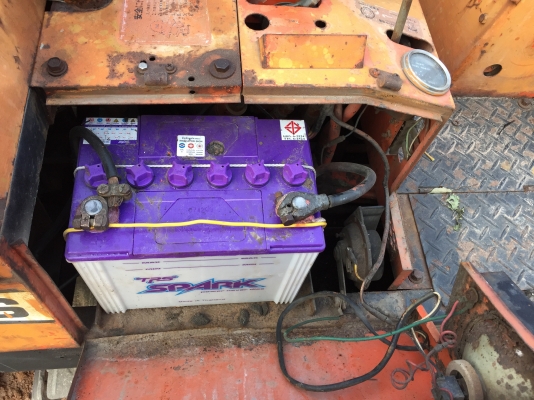 ขายแบคโฮ จิ๋ว เอาไว้สำหรับขุดหลุมเสา ที่แคบๆ วางท่อ ปะปา   ใช้งานได้ ปกติทุกอย่าง