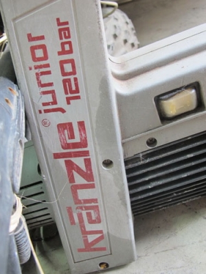 ขายปั๊มฉีดน้ำแรงดันสูงKranzle ของเยอรมันแท้พร้อมหัวฉีดและสายต่อ