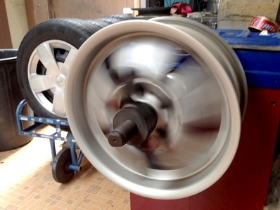 -----ขายแล้ว-----แม็กซ์16นิ้ว BMW E90 -----ขายแล้ว-----แม็กซ์16นิ้ว BMW E90