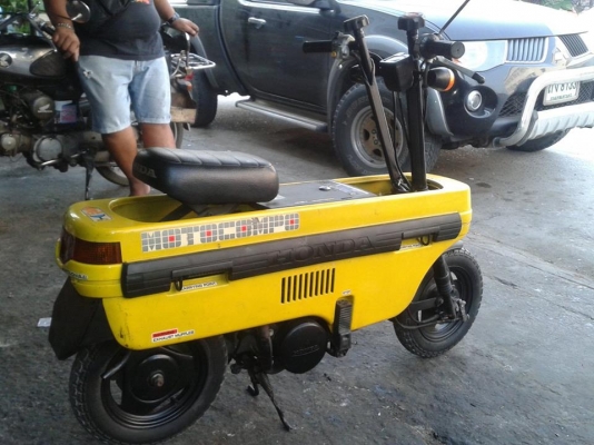 ขาย 40,000 บาท ของครบ กาบไม่แตก ระบบไฟติดหมด เครื่องนิ่ม ทีเดียวติด ไมล์ขึ้น ยางสวย ติดต่อ 0814492269