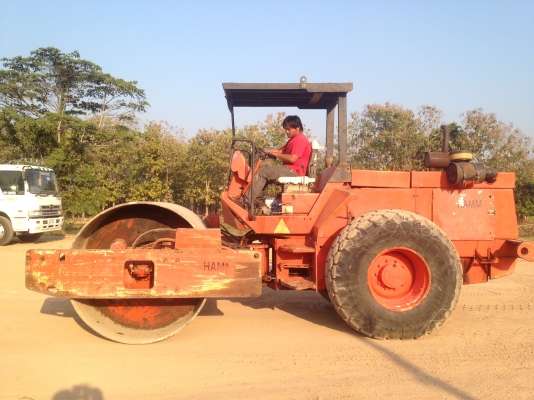 ขายรถบดสั่นสะเทือน ( 2 เพลา  )