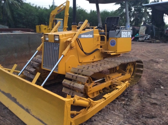 แทรคเตอร์ KOMATSU D2-7 เกียร์ตัด ตีนเป็ด รถสวย