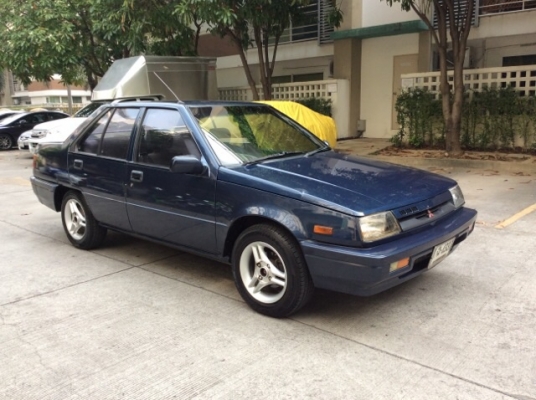 ขายมิตซูแชมป์ปี95 เครื่อง1.3 เกียร์ธรรมดา ติดแก๊ส LPG ภายในสวยๆเดิมๆสะอาด ไมล์ใช้ได้หมด วิทยุCDใช้ได้ ตัวถังเดิมๆไม่มีชนบางทั้งคัน แม็ก14&quot;ยางใหม่ๆสี่เส้น ภาษีไม่ขาด ประกันชั้น3 รถขับดีพร้อมใช้เลยครับ