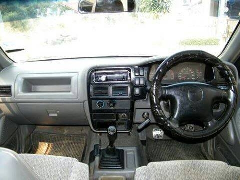 !!!!! ขายด่วน รถบ้านๆ อีซูซุ ดราก้อนอาย ปี 40 ตัวท๊อป SLX เพาเวอร์ กระจกไฟฟ้า !!