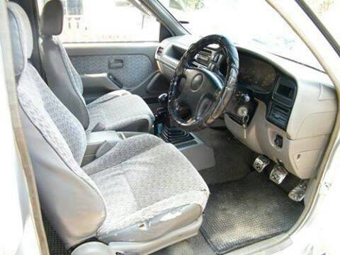 !!!!! ขายด่วน รถบ้านๆ อีซูซุ ดราก้อนอาย ปี 40 ตัวท๊อป SLX เพาเวอร์ กระจกไฟฟ้า !!