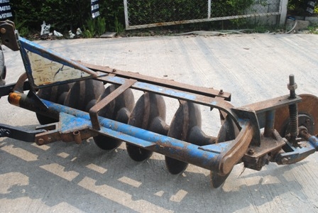 ขายรถไถ Kubota L 3408 (4WD) พร้อมมีดดันหน้าและผานพรวนLCS สภาพพร้อมใช้งานครับ