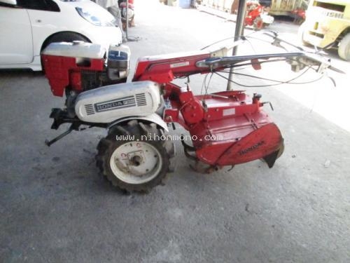 รถพรวนดินเดินตาม   HONDA    R850    รหัสสินค้า : 80802254  หรือเพิ่มเติมไดที่ www.nihonmono.com