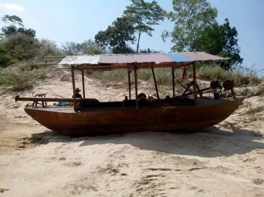 ขายเรือดูดทราย