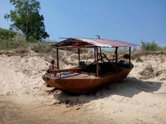 ขายเรือดูดทราย