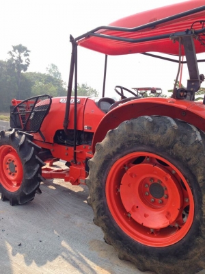 ขอบพระคุณลูกค้าต่างประเทศครับที่ให้ความไว้วางใจเรา M7040สวยๆมาอีกแล้วครับราคาแค่490000บาทเท่านั้นเองครับอุปกรณ์ตามรูปเลยครับ รับประกันตัวรถ3เดือนครับหรือ200ชั่วโมงครับ