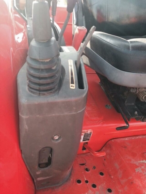 แถมฟรีครับสร้อยคอทองคำ1เส้นครับ หากซื้อรถคันนี้ครับm7040สวยๆเลยครับ ราคาคาแค่490000บาทเท่านั้นเองครับ