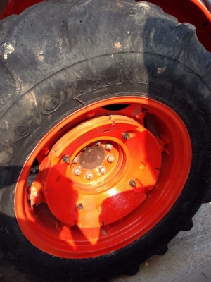 แถมฟรีครับสร้อยคอทองคำ1เส้นครับ หากซื้อรถคันนี้ครับm7040สวยๆเลยครับ ราคาคาแค่490000บาทเท่านั้นเองครับ