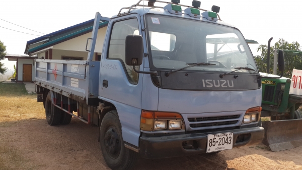 ขายด่วนหกล้อISUZU 120ฝาขาวNPR66Lยาว4.3เมตรกระบะคาร์โก้ยางดีคัชซีสวยโทร0843923995 ขายด่วนหกล้อISUZU 120ฝาขาวNPR66Lยาว4.3เมตรกระบะคาร์โก้ยางดีคัชซีสวยโทร0843923995