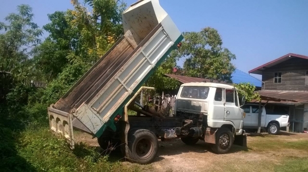 ขาย 6 ล้อดั้ม KL เครื่อง EC100 140 แรงม้า คัสซีดี พวงมาลัยพาวเวอร์ ทะเบียนพร้อมโอน ราคาต่อรองได้ครับ