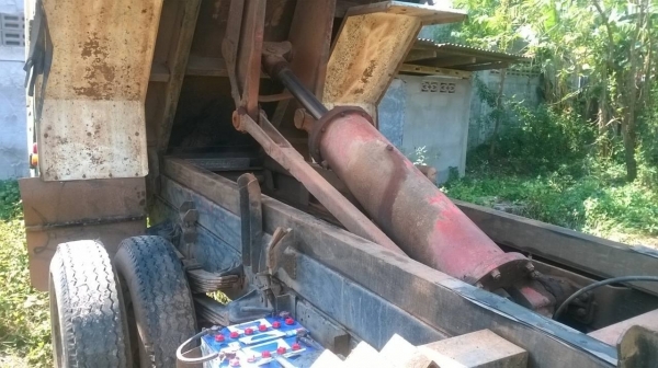 ขาย 6 ล้อดั้ม KL เครื่อง EC100 140 แรงม้า คัสซีดี พวงมาลัยพาวเวอร์ ทะเบียนพร้อมโอน ราคาต่อรองได้ครับ