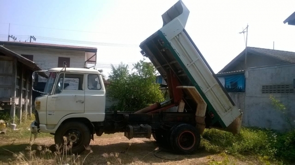 ขาย 6 ล้อดั้ม KL เครื่อง EC100 140 แรงม้า คัสซีดี พวงมาลัยพาวเวอร์ ทะเบียนพร้อมโอน ราคาต่อรองได้ครับ