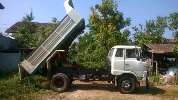 ขาย 6 ล้อดั้ม KL เครื่อง EC100 140 แรงม้า คัสซีดี พวงมาลัยพาวเวอร์ ทะเบียนพร้อมโอน ราคาต่อรองได้ครับ