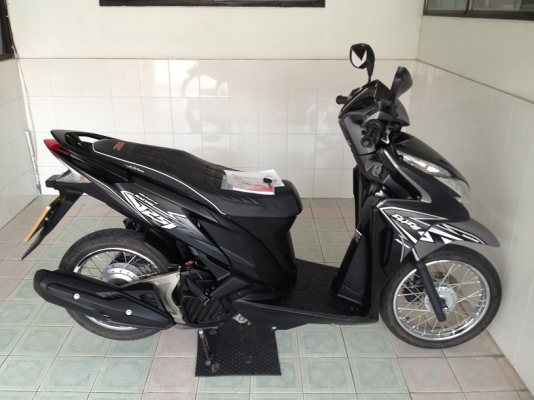 Click125i รุ่นracing ระบบcombibrake วิ่ง4000 ปี57 (ของแถม 4 รายการ)