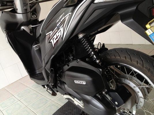 Click125i รุ่นracing ระบบcombibrake วิ่ง4000 ปี57 (ของแถม 4 รายการ)