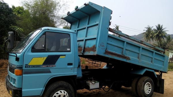 รถ 6 ล้มดั้ม NPR 115 ปี 38 ขายดาวน์ต่อ