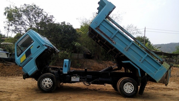 รถ 6 ล้มดั้ม NPR 115 ปี 38 ขายดาวน์ต่อ